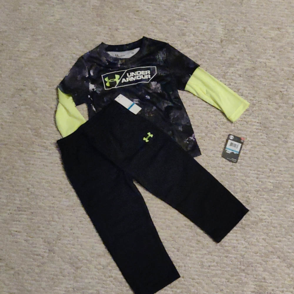 Under Armor 2 piece set - long sleeve shirt and pa